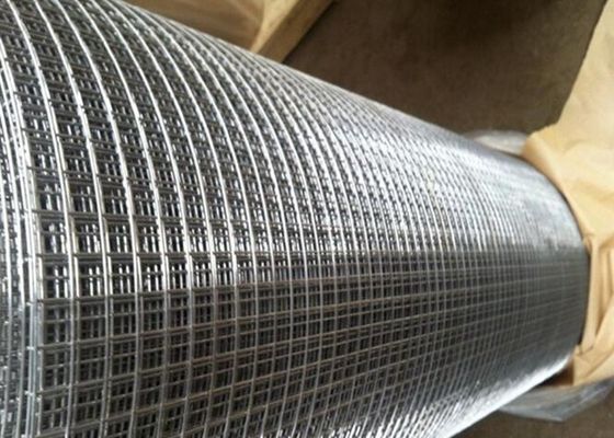 Cina Profesional Galvanized Steel Mesh Pagar Panel 50X150 Untuk Metal Cage pemasok